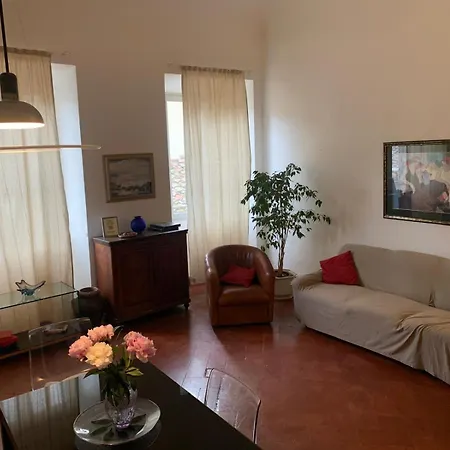 Dimora Comfort Ponte Vecchio Peonia Appartement *